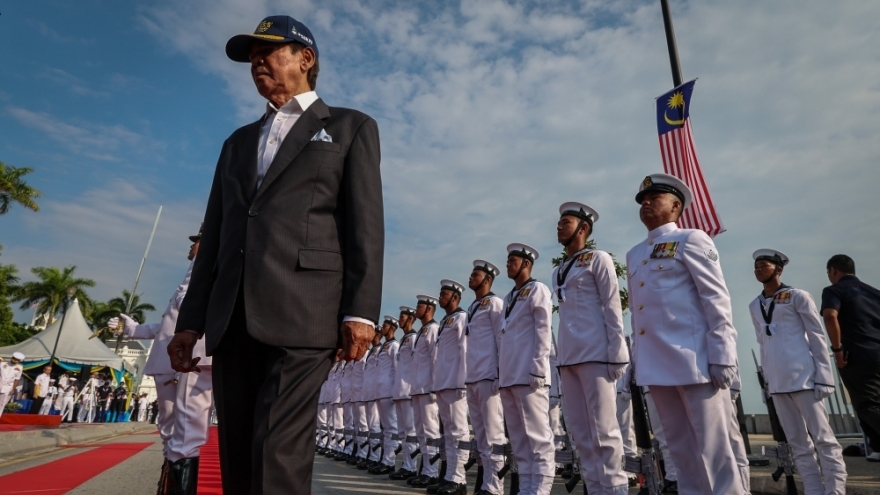 Hơn 40.000 người tham dự Lễ diễu binh đường phố của Hải quân ASEAN